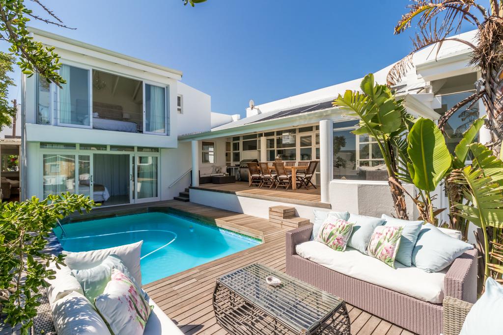 forsale,house,USA,1/118 Lighthouse Road, Byron Bay NSW 2481,Usd,300000